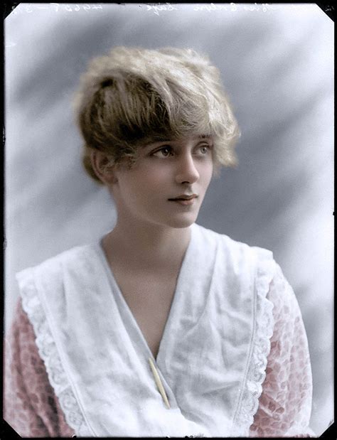 ftwb24|FTWB24 PIN UP PICTURE 12X9 EVELYN LAYE .
